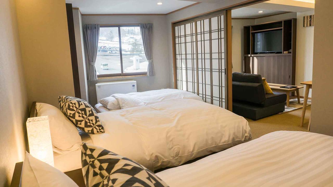 Hotel Silverhorn Мёко Экстерьер фото