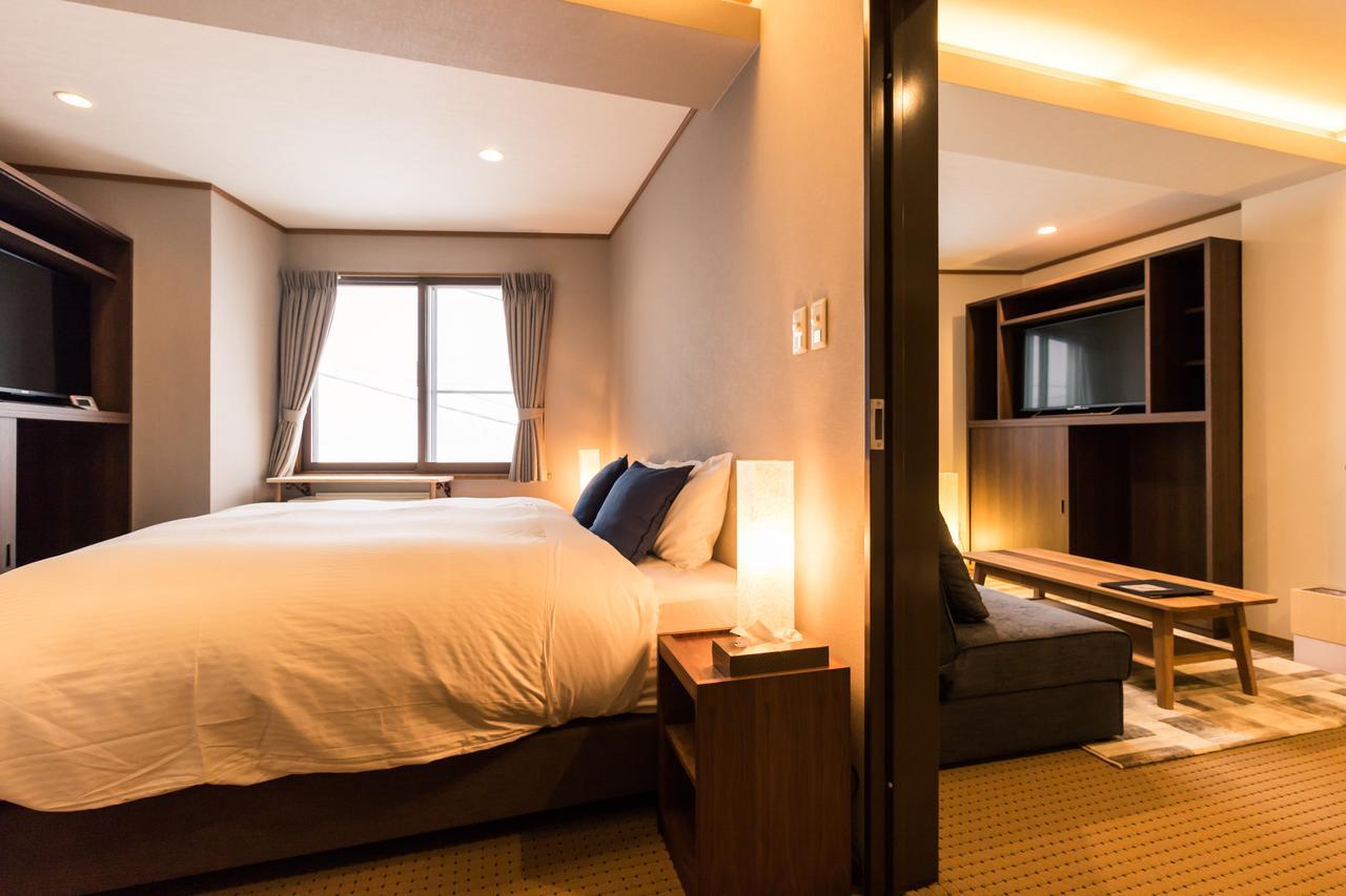Hotel Silverhorn Мёко Экстерьер фото